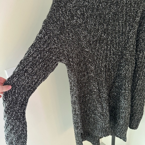 Isabel Maternity by Ingrid & Isabel Black and White Crew Neck Sweaters - Picture 4 of 8